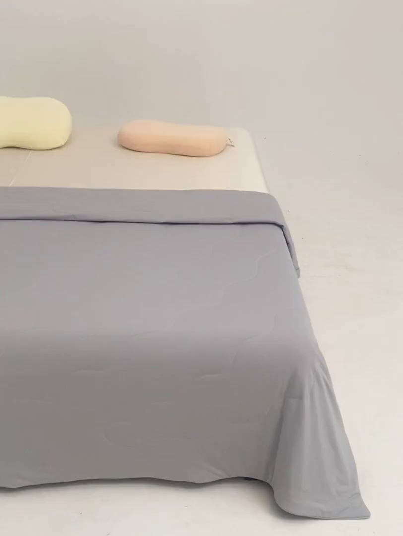 91家纺网 家纺一手货源 找家纺 CINNY馨宜 2026春夏新款瓜瓜锦氨凉感夏被夏凉被空调被 青城灰