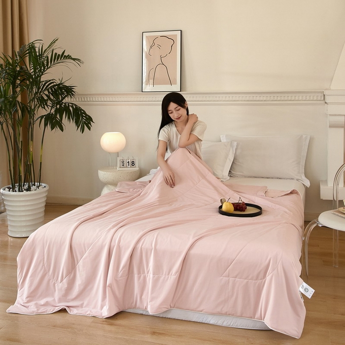 91家纺网 家纺一手货源 找家纺 库里梦家纺 2026新款A类母婴级冰肤凉感夏被锦氨双面凉皮皮夏凉被 凉皮皮-粉