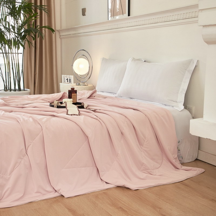 91家纺网 家纺一手货源 找家纺 库里梦家纺 2026新款A类母婴级冰肤凉感夏被锦氨双面凉皮皮夏凉被 凉皮皮-粉