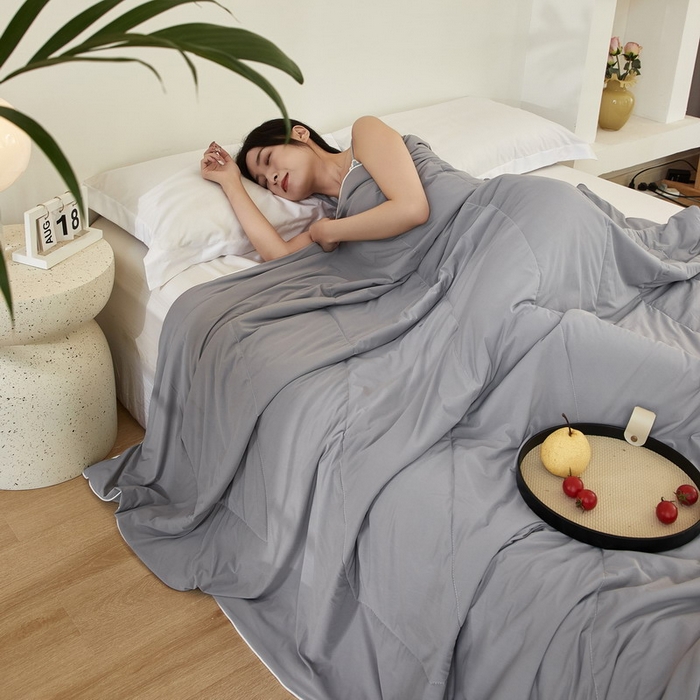 91家纺网 家纺一手货源 找家纺 库里梦家纺 2026新款A类母婴级冰肤凉感夏被锦氨双面凉皮皮夏凉被 凉皮皮-灰
