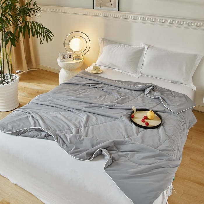 91家纺网 家纺一手货源 找家纺 库里梦家纺 2026新款A类母婴级冰肤凉感夏被锦氨双面凉皮皮夏凉被 凉皮皮-灰