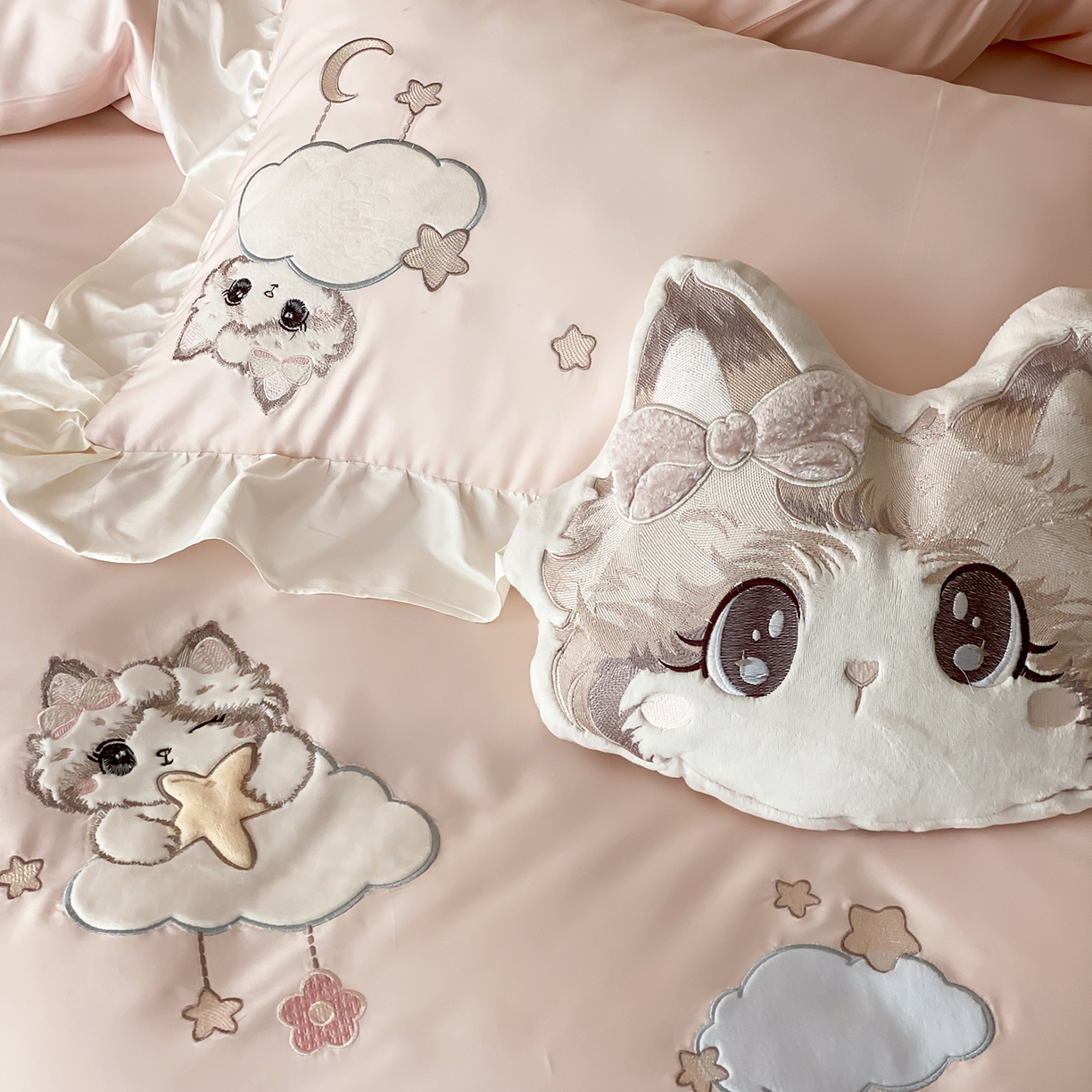 91家纺网 家纺一手货源 找家纺 （总）莎臣豹 2026新款100支新疆长绒棉四件套-甜梦小喵