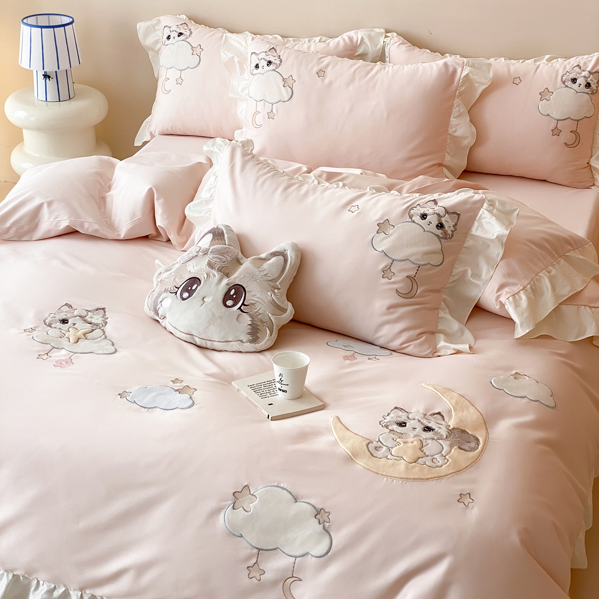 91家纺网 家纺一手货源 找家纺 （总）莎臣豹 2026新款100支新疆长绒棉四件套-甜梦小喵