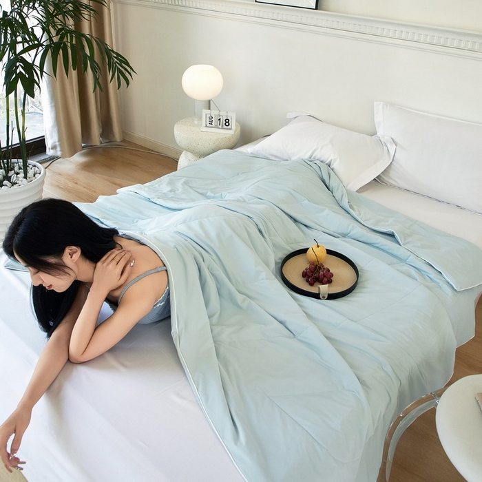 91家纺网 家纺一手货源 找家纺 库里梦家纺 2026新款A类母婴级冰肤凉感夏被锦氨双面凉皮皮夏凉被 凉皮皮-蓝