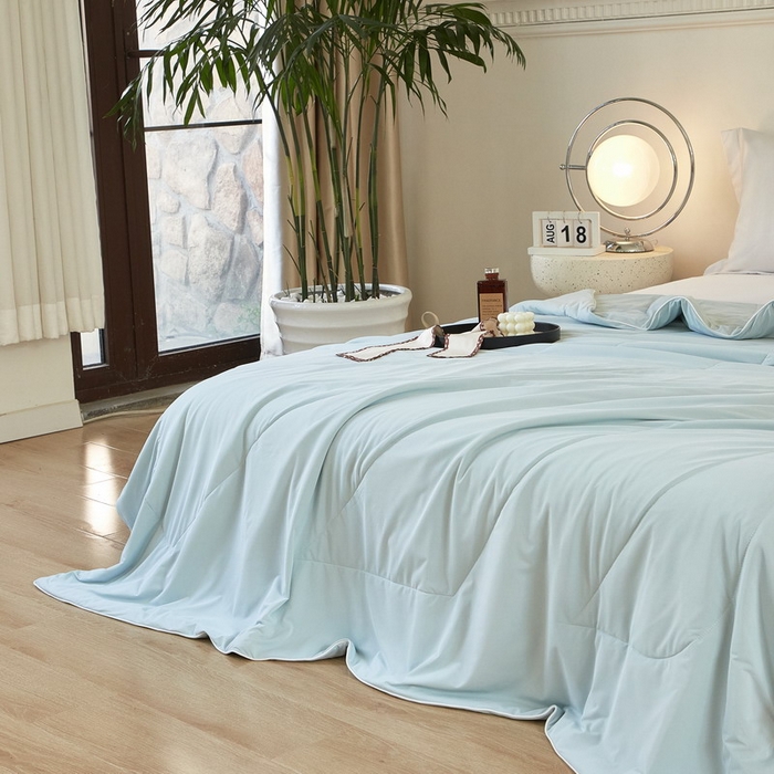 91家纺网 家纺一手货源 找家纺 库里梦家纺 2026新款A类母婴级冰肤凉感夏被锦氨双面凉皮皮夏凉被 凉皮皮-蓝