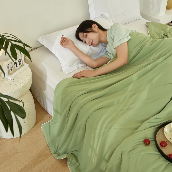 91家纺网 家纺一手货源 找家纺 库里梦家纺 2026新款A类母婴级冰肤凉感夏被锦氨双面凉皮皮夏凉被 凉皮皮-绿