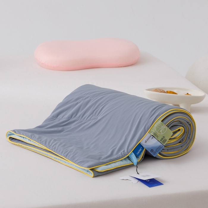 91家纺网 家纺一手货源 找家纺 CINNY馨宜 2026新款A类180g高克重锦氨凉感 冷布丁凉感防蚊即刻凉感夏被 绅士蓝