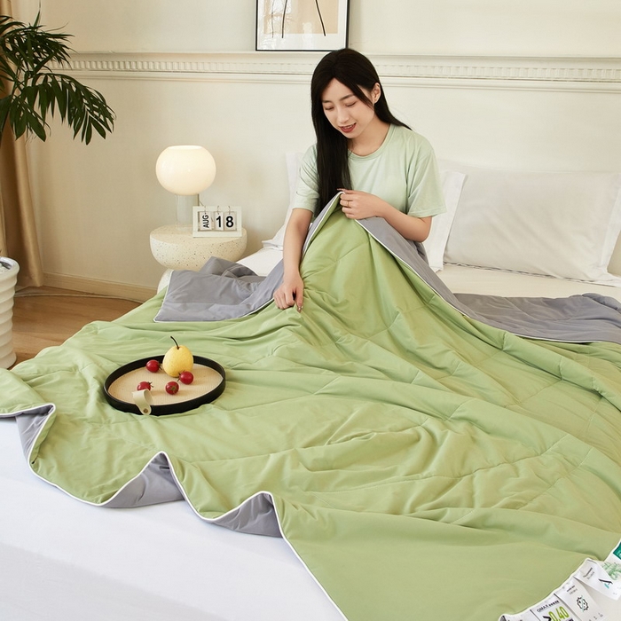 91家纺网 家纺一手货源 找家纺 库里梦家纺 2026新款A类母婴级冰肤凉感夏被锦氨双面凉皮皮夏凉被 凉皮皮-绿灰