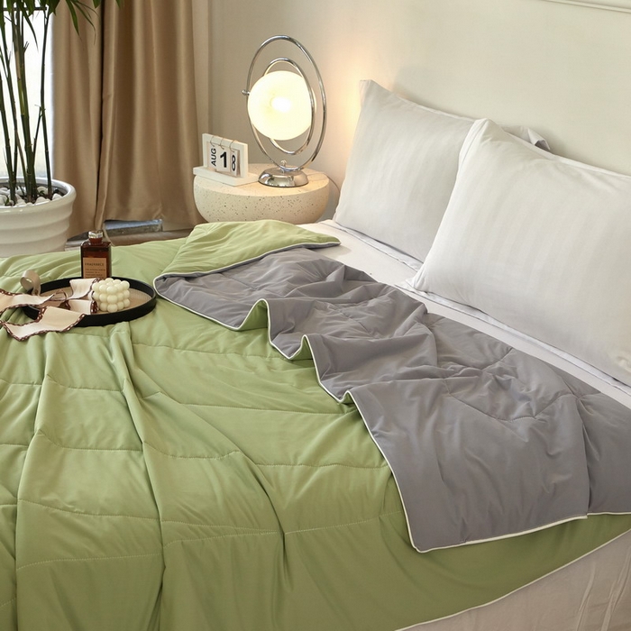 91家纺网 家纺一手货源 找家纺 库里梦家纺 2026新款A类母婴级冰肤凉感夏被锦氨双面凉皮皮夏凉被 凉皮皮-绿灰