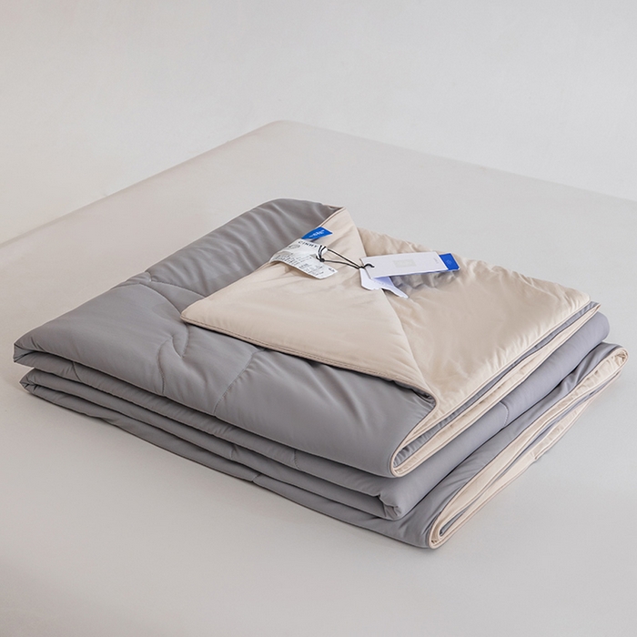 91家纺网 家纺一手货源 找家纺 CINNY馨宜 2026新款A类锦氨凉感冷布丁防蚊双面睡感夏被 冰河灰