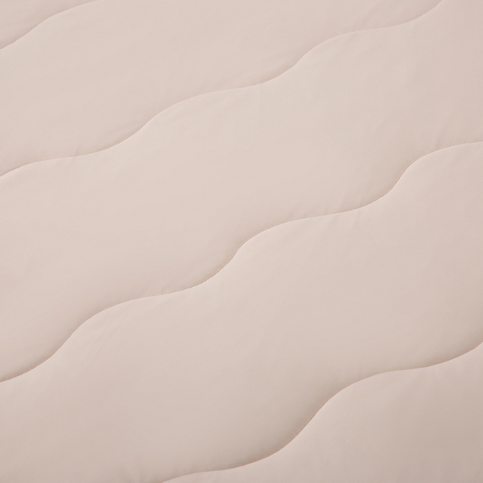 91家纺网 家纺一手货源 找家纺 CINNY馨宜 2026新款A类锦氨凉感冷布丁防蚊双面睡感夏被 草莓粉