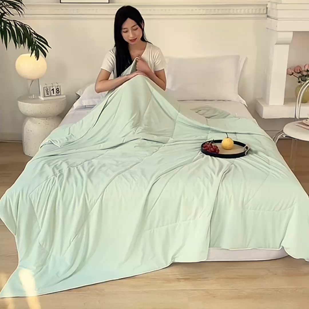 91家纺网 家纺一手货源 找家纺 库里梦家纺 2026新款A类母婴级冰肤凉感夏被锦氨双面凉皮皮夏凉被 凉皮皮-青