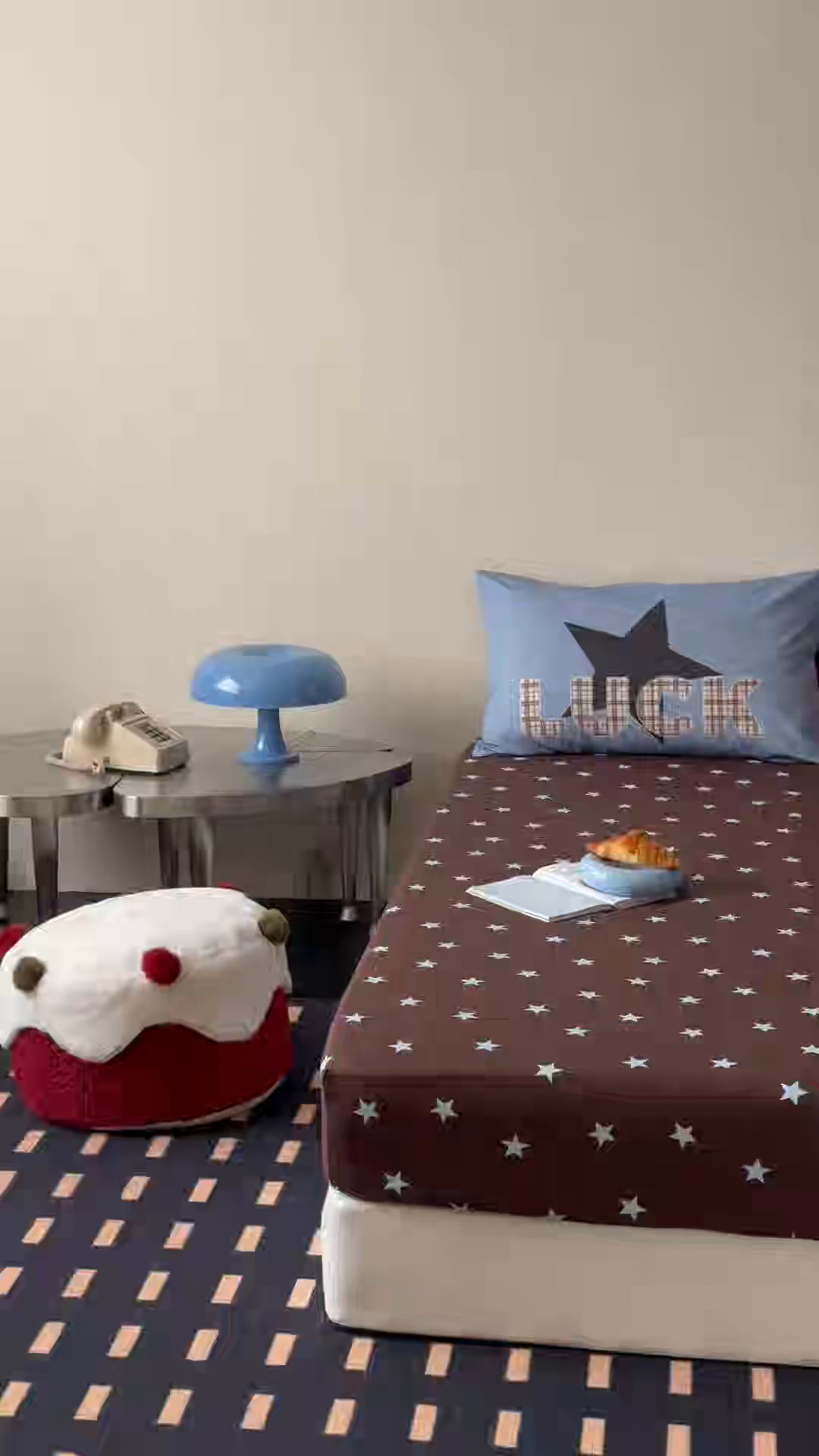 91家纺网 家纺一手货源 找家纺 桃子家居 2026新款A类全棉纯棉水洗简约混搭数码印花条纹星纹复古治愈卡通单品床单床笠系列 水洗棉单品床笠-棕星汪星人