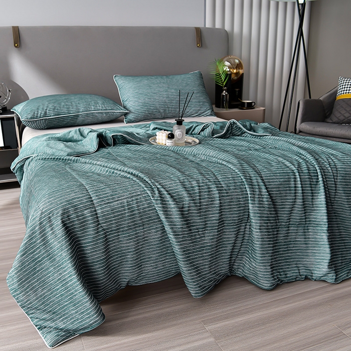 91家纺网 家纺一手货源 找家纺 库里梦家纺 2026新款凉感条纹针织冰淇淋空调被夏被夏凉被 深灰