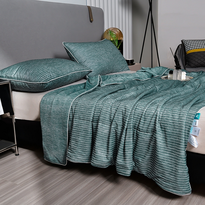 91家纺网 家纺一手货源 找家纺 库里梦家纺 2026新款凉感条纹针织冰淇淋空调被夏被夏凉被 深灰