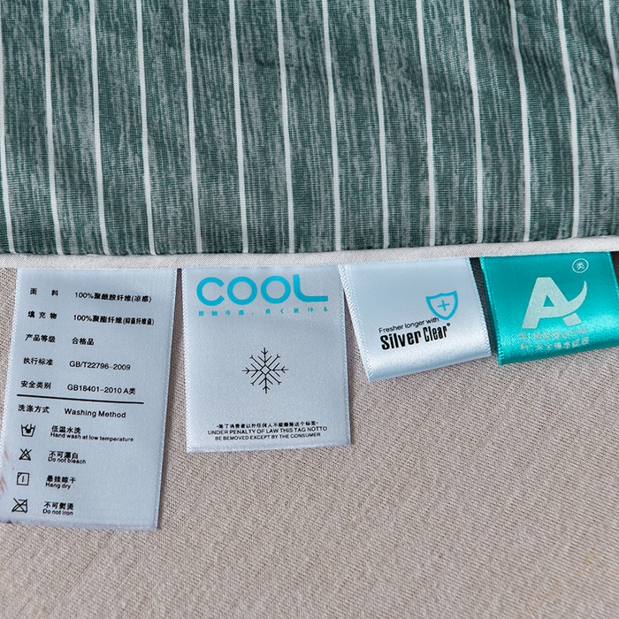 91家纺网 家纺一手货源 找家纺 库里梦家纺 2026新款凉感条纹针织冰淇淋空调被夏被夏凉被 深灰
