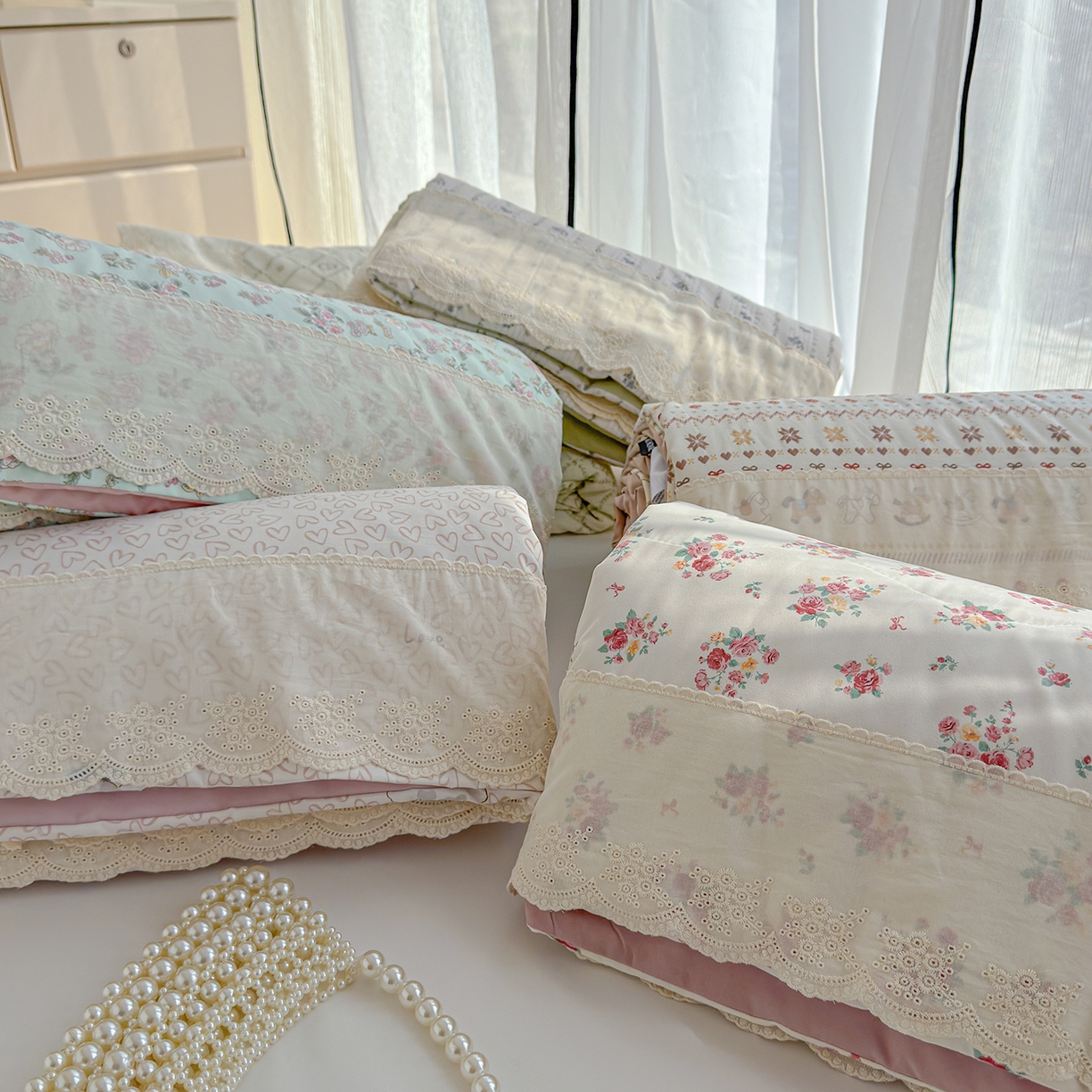 91家纺网 家纺一手货源 找家纺 竹合家纺 2026春夏新款古法水洗仿棉云感棉夏被四件套全棉花边印花夏凉被空调被 组合图