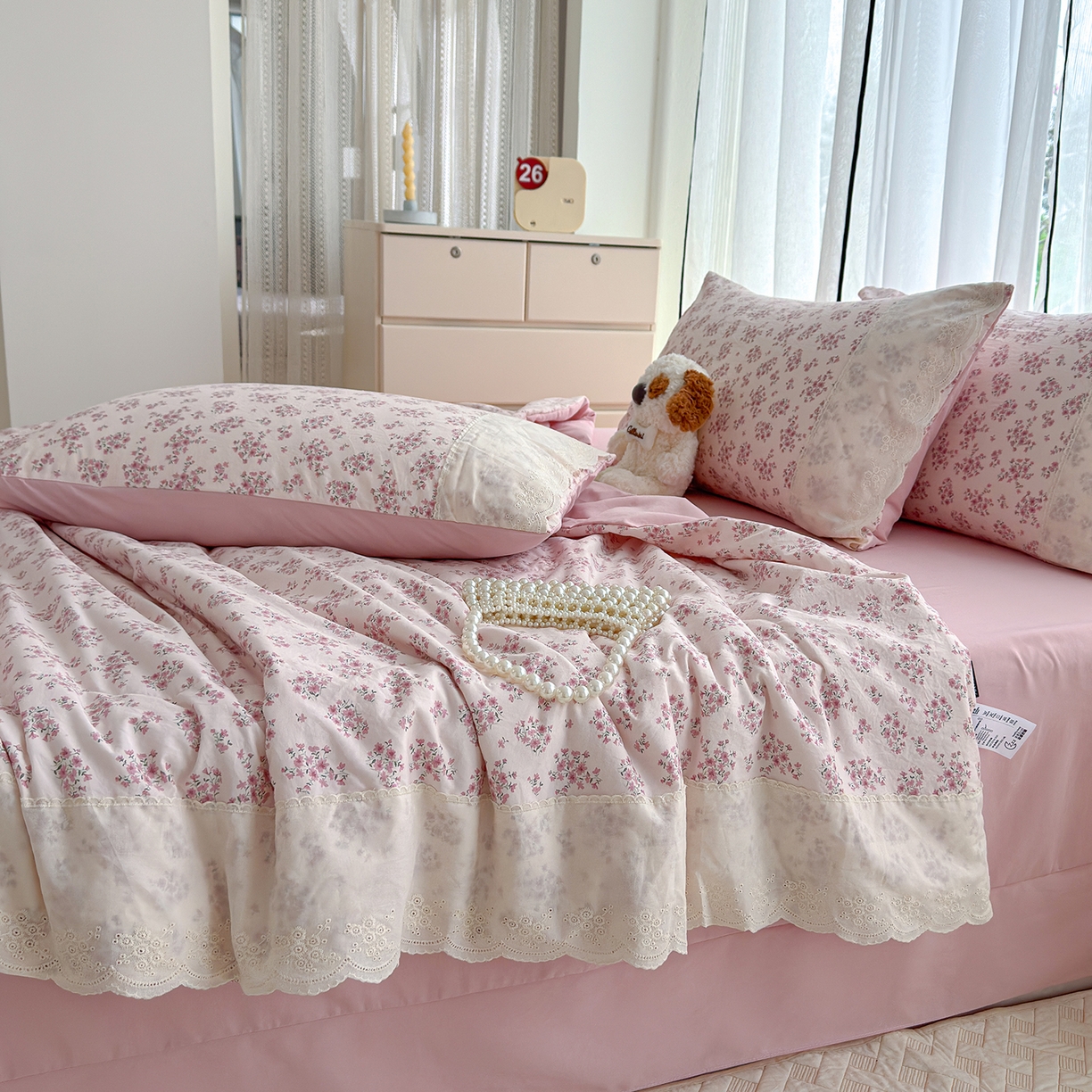 91家纺网 家纺一手货源 找家纺 竹合家纺 2026春夏新款古法水洗仿棉云感棉夏被四件套全棉花边印花夏凉被空调被 桃笺