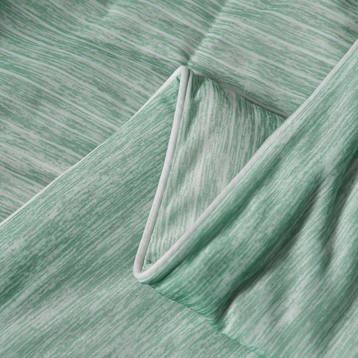 91家纺网 家纺一手货源 找家纺 库里梦家纺 2026新款凉感条纹针织冰淇淋空调被夏被夏凉被 水绿