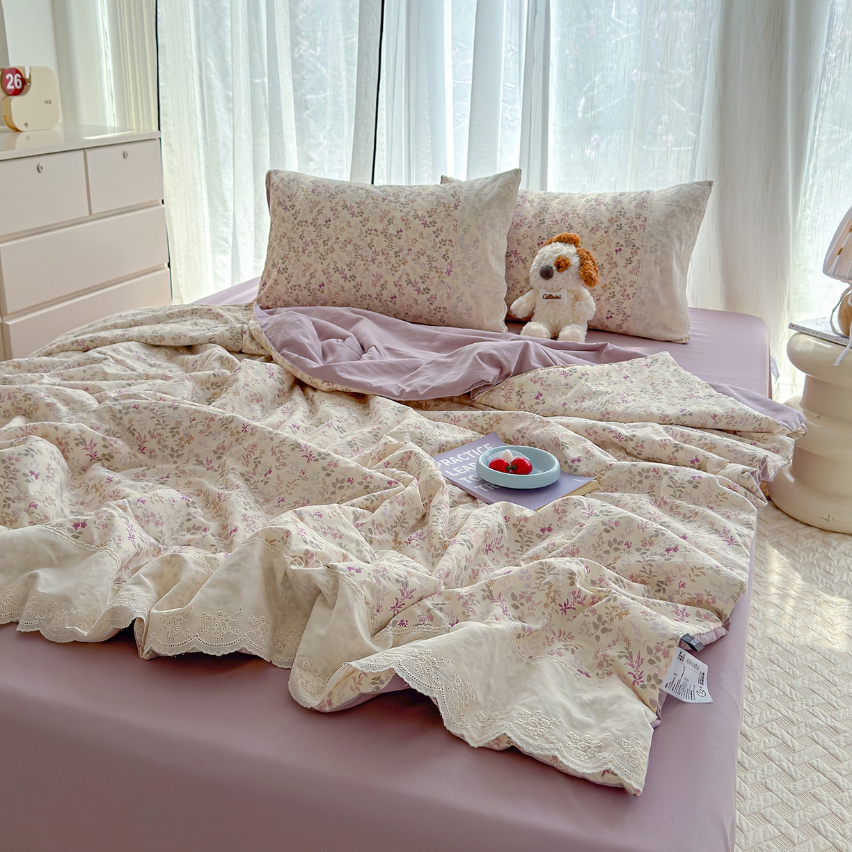 91家纺网 家纺一手货源 找家纺 竹合家纺 2026春夏新款古法水洗仿棉云感棉夏被四件套全棉花边印花夏凉被空调被 花酿