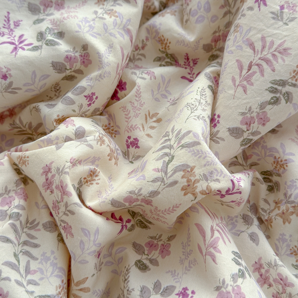 91家纺网 家纺一手货源 找家纺 竹合家纺 2026春夏新款古法水洗仿棉云感棉夏被四件套全棉花边印花夏凉被空调被 花酿