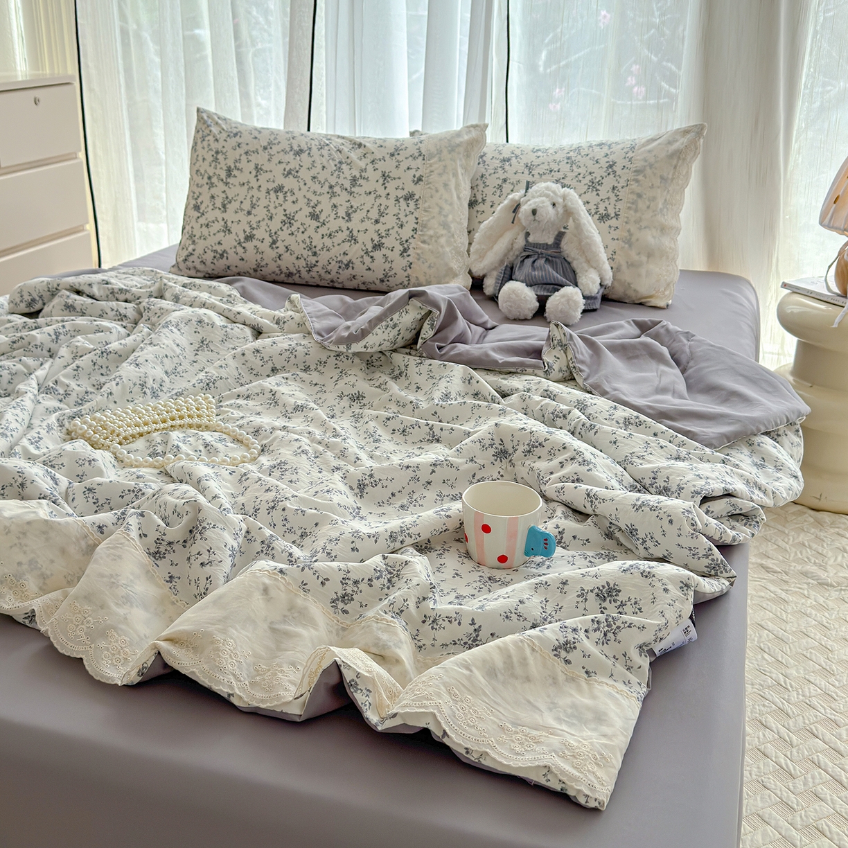 91家纺网 家纺一手货源 找家纺 竹合家纺 2026春夏新款古法水洗仿棉云感棉夏被四件套全棉花边印花夏凉被空调被 素羽