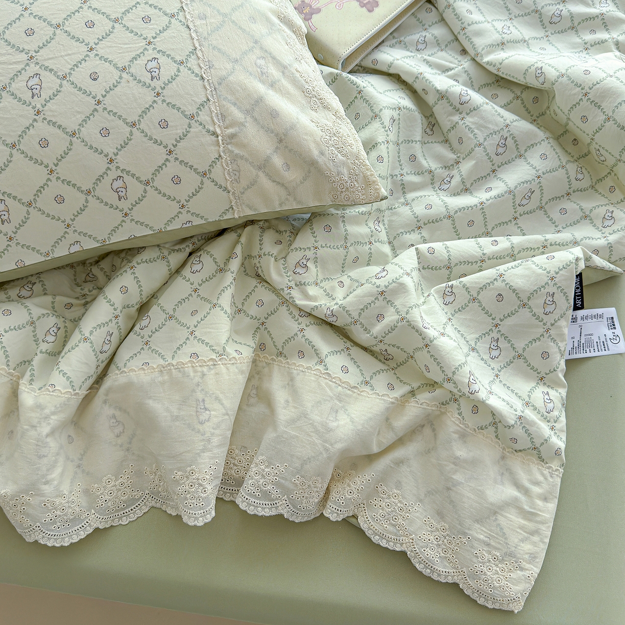 91家纺网 家纺一手货源 找家纺 竹合家纺 2026春夏新款古法水洗仿棉云感棉夏被四件套全棉花边印花夏凉被空调被 兔朵朵