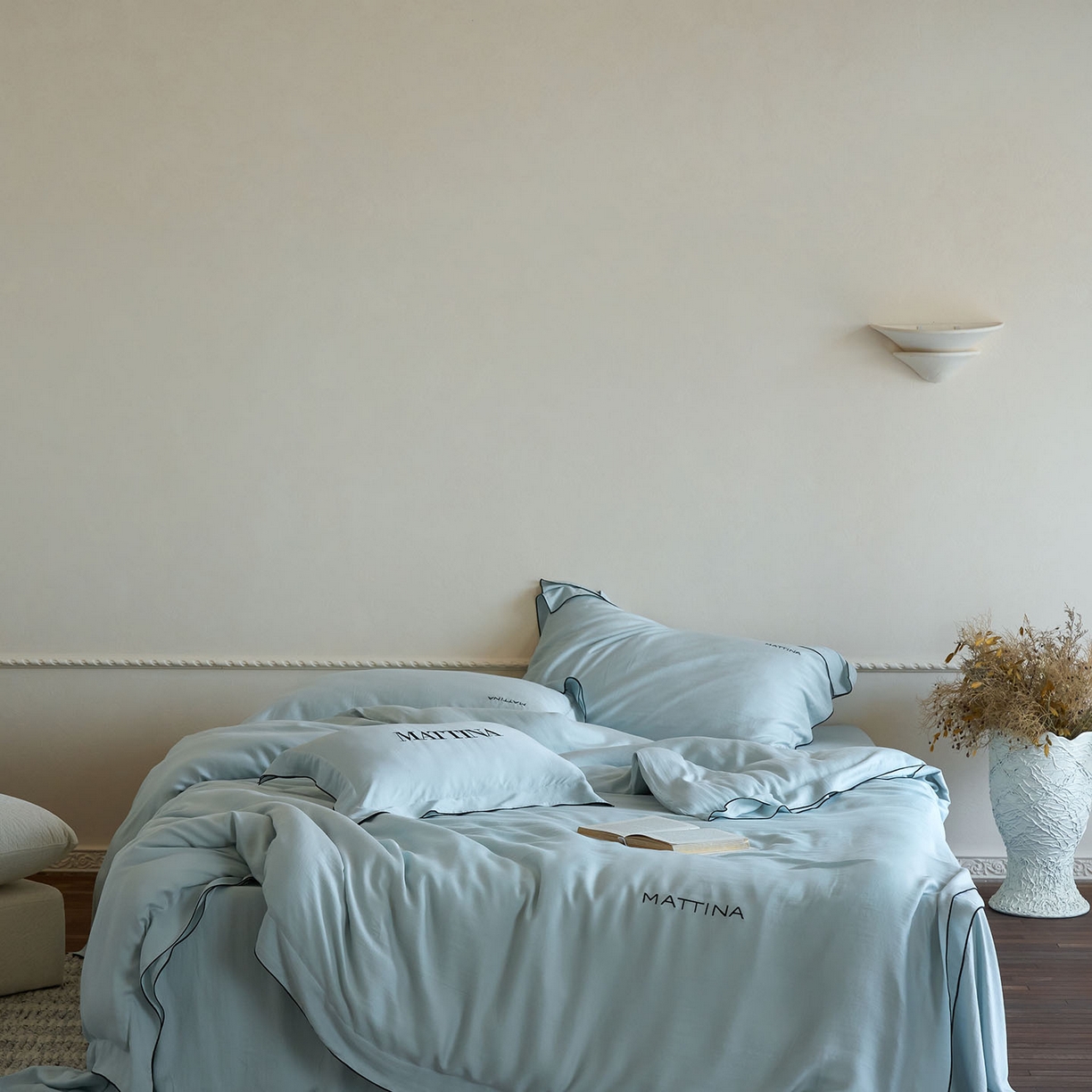 91家纺网 家纺一手货源 找家纺 时亿家居 2026新款砂洗水洗兰精天丝四件套-奶芙系列 奶芙-晴山蓝