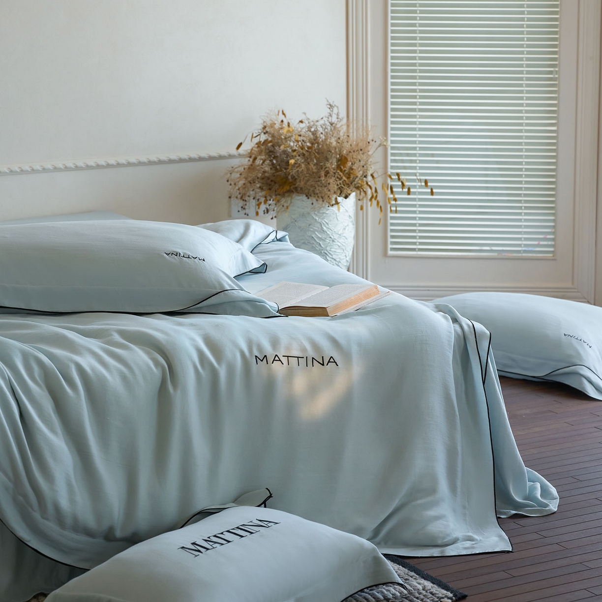 91家纺网 家纺一手货源 找家纺 时亿家居 2026新款砂洗水洗兰精天丝四件套-奶芙系列 奶芙-晴山蓝