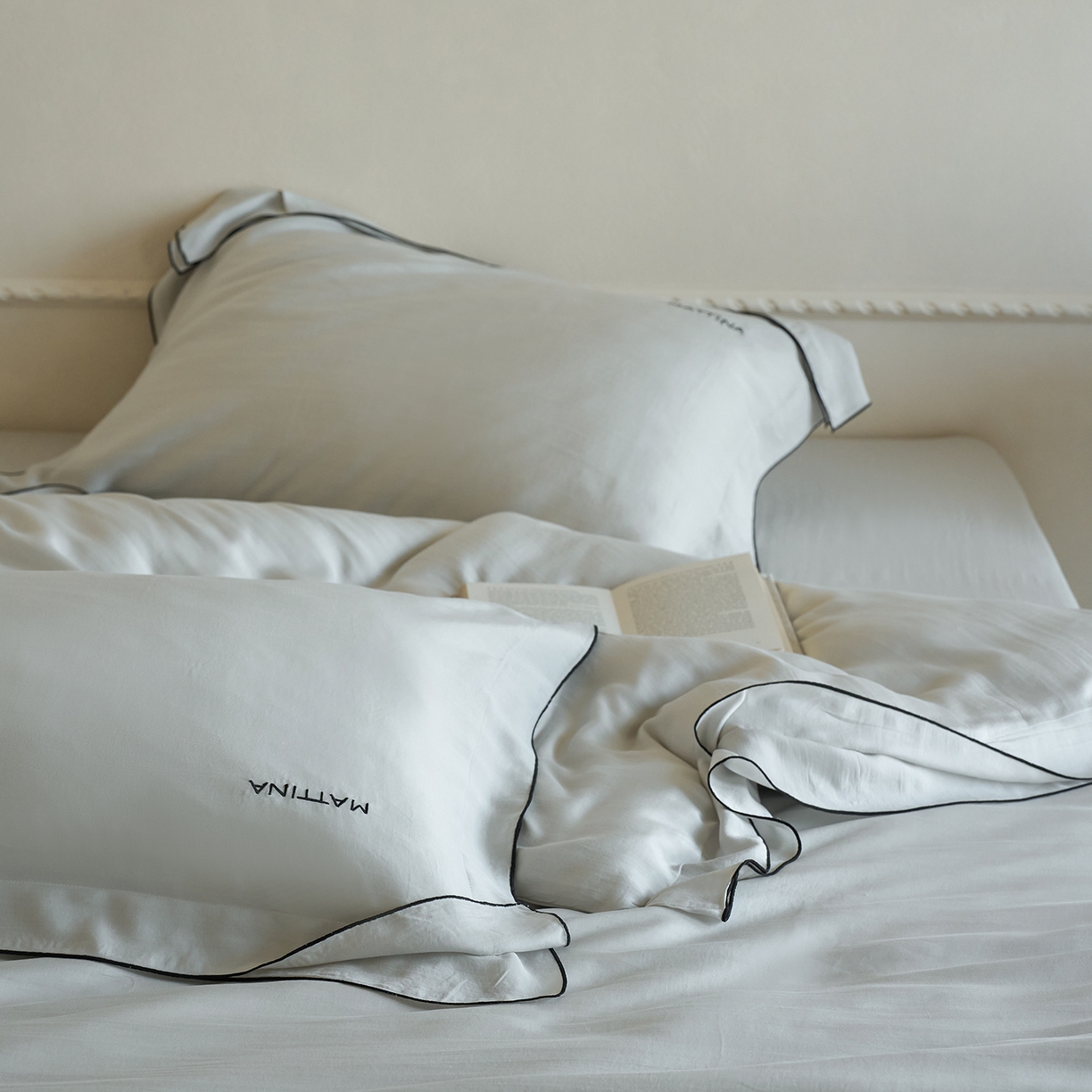 91家纺网 家纺一手货源 找家纺 时亿家居 2026新款砂洗水洗兰精天丝四件套-奶芙系列 奶芙-月影灰