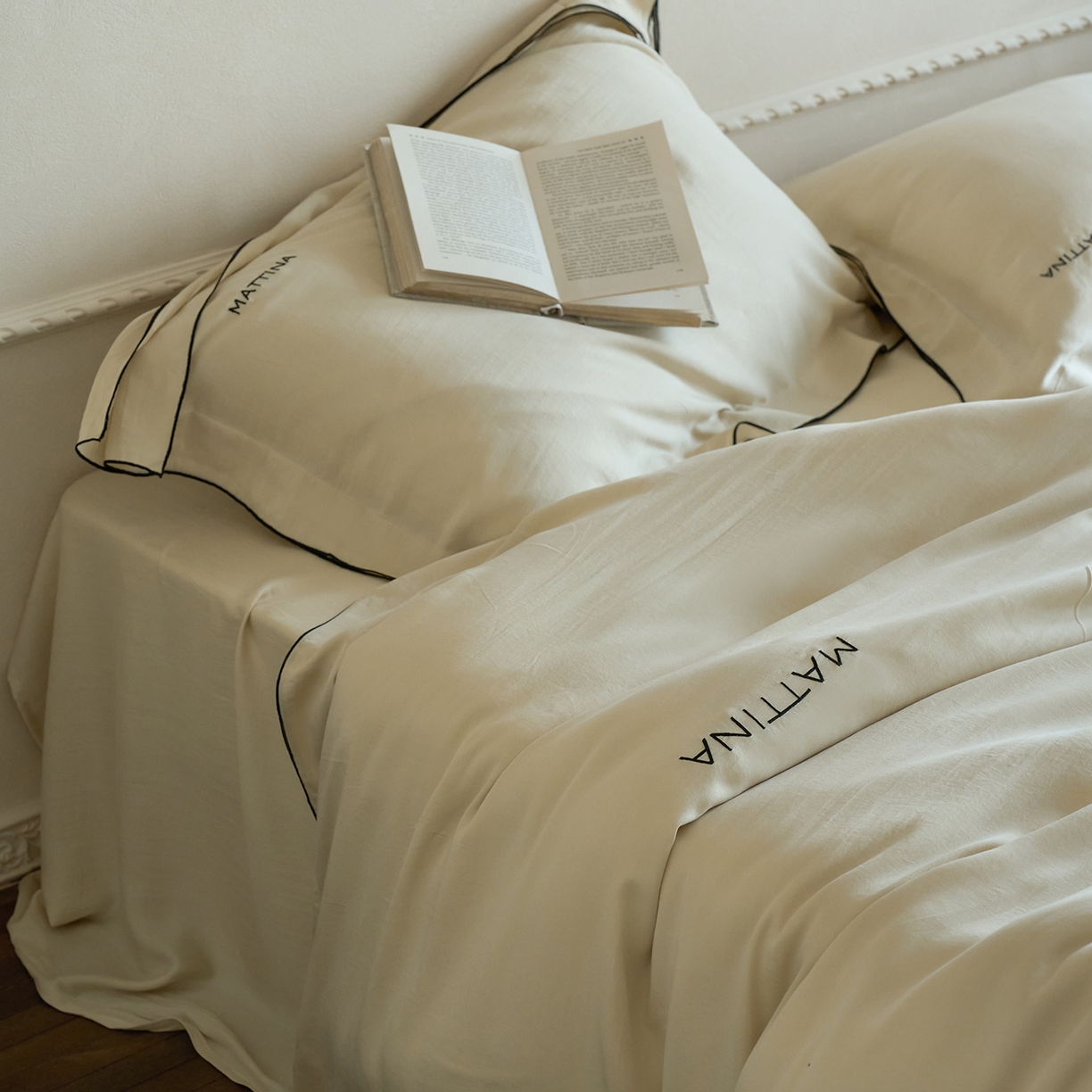 91家纺网 家纺一手货源 找家纺 时亿家居 2026新款砂洗水洗兰精天丝四件套-奶芙系列 奶芙-香槟金