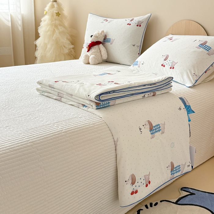 91家纺网 家纺一手货源 找家纺 CINNY馨宜 2026新款小冰皮氨纶凉感夏被空调被 绅士狗