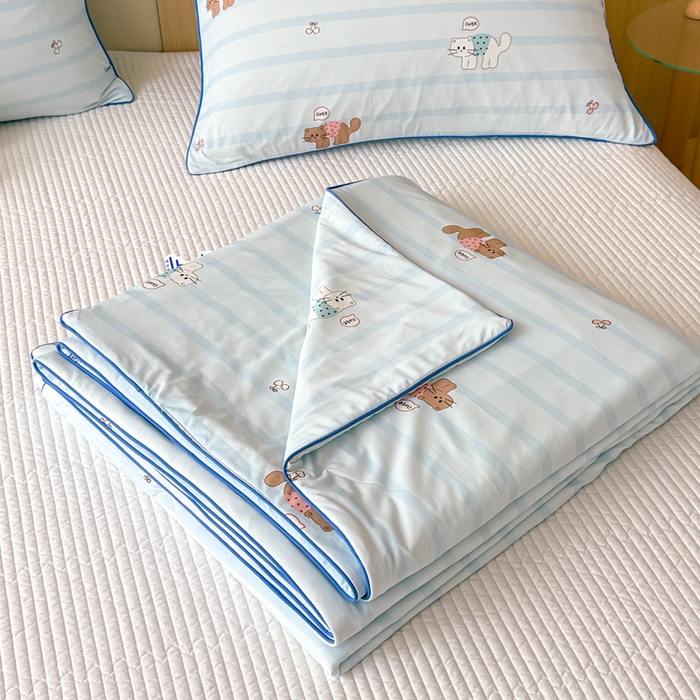 91家纺网 家纺一手货源 找家纺 CINNY馨宜 2026新款小冰皮氨纶凉感夏被空调被 晚安猫