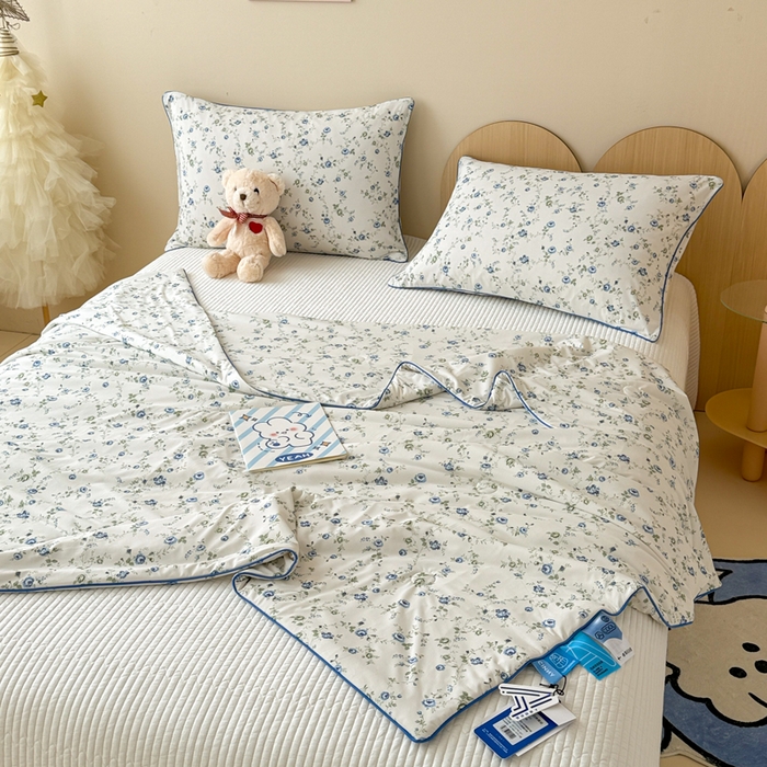 91家纺网 家纺一手货源 找家纺 CINNY馨宜 2026新款小冰皮氨纶凉感夏被空调被 茉野微澜