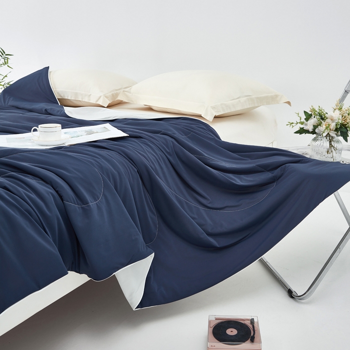 91家纺网 家纺一手货源 找家纺 库里梦家纺 2026新款深海水藻凉感被夏被夏凉被空调被礼盒装 藏青-灰