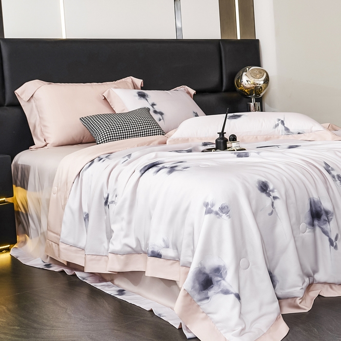 91家纺网 家纺一手货源 找家纺 CINNY馨宜 2026新款天丝莱赛尔数码印花夏被 风栖