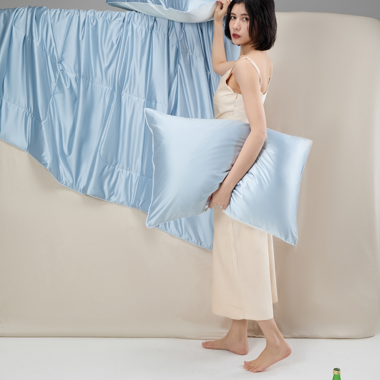 91家纺网 家纺一手货源 找家纺 CINNY馨宜 2026新款水光锦氨凉感夏被空调被夏凉被 宁静蓝