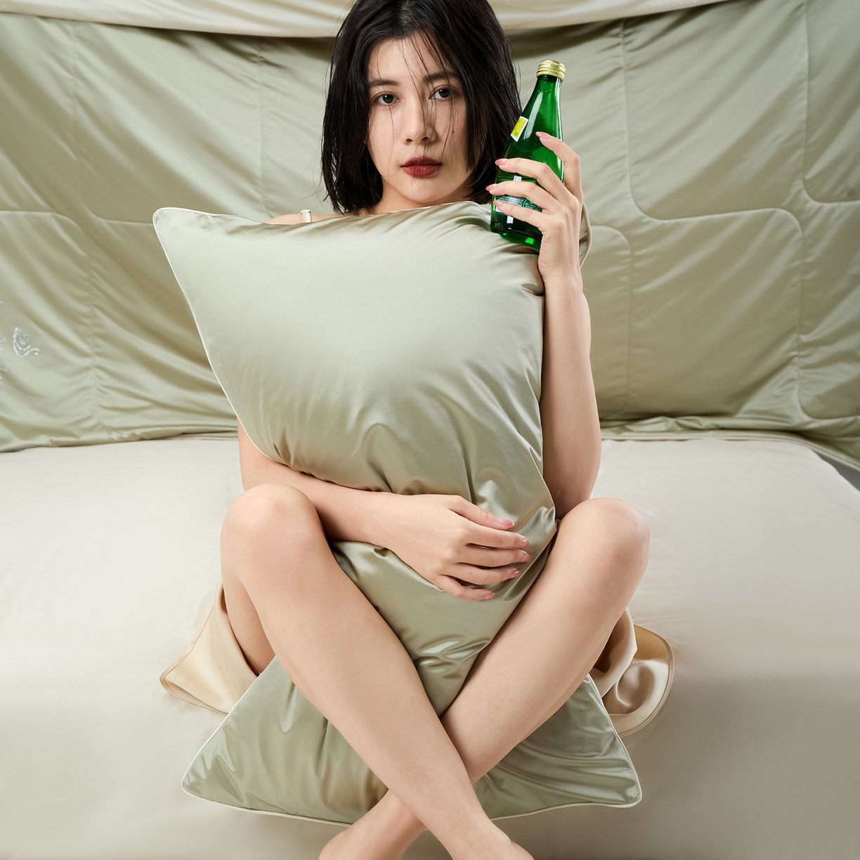 91家纺网 家纺一手货源 找家纺 CINNY馨宜 2026新款水光锦氨凉感夏被空调被夏凉被 烟波绿