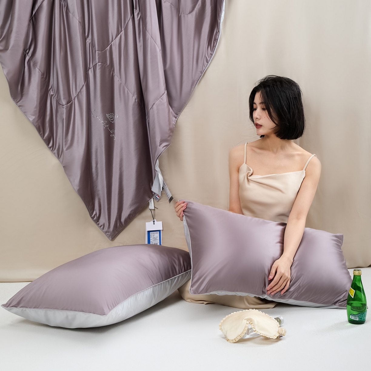 91家纺网 家纺一手货源 找家纺 CINNY馨宜 2026新款水光锦氨凉感夏被空调被夏凉被 凝夜紫