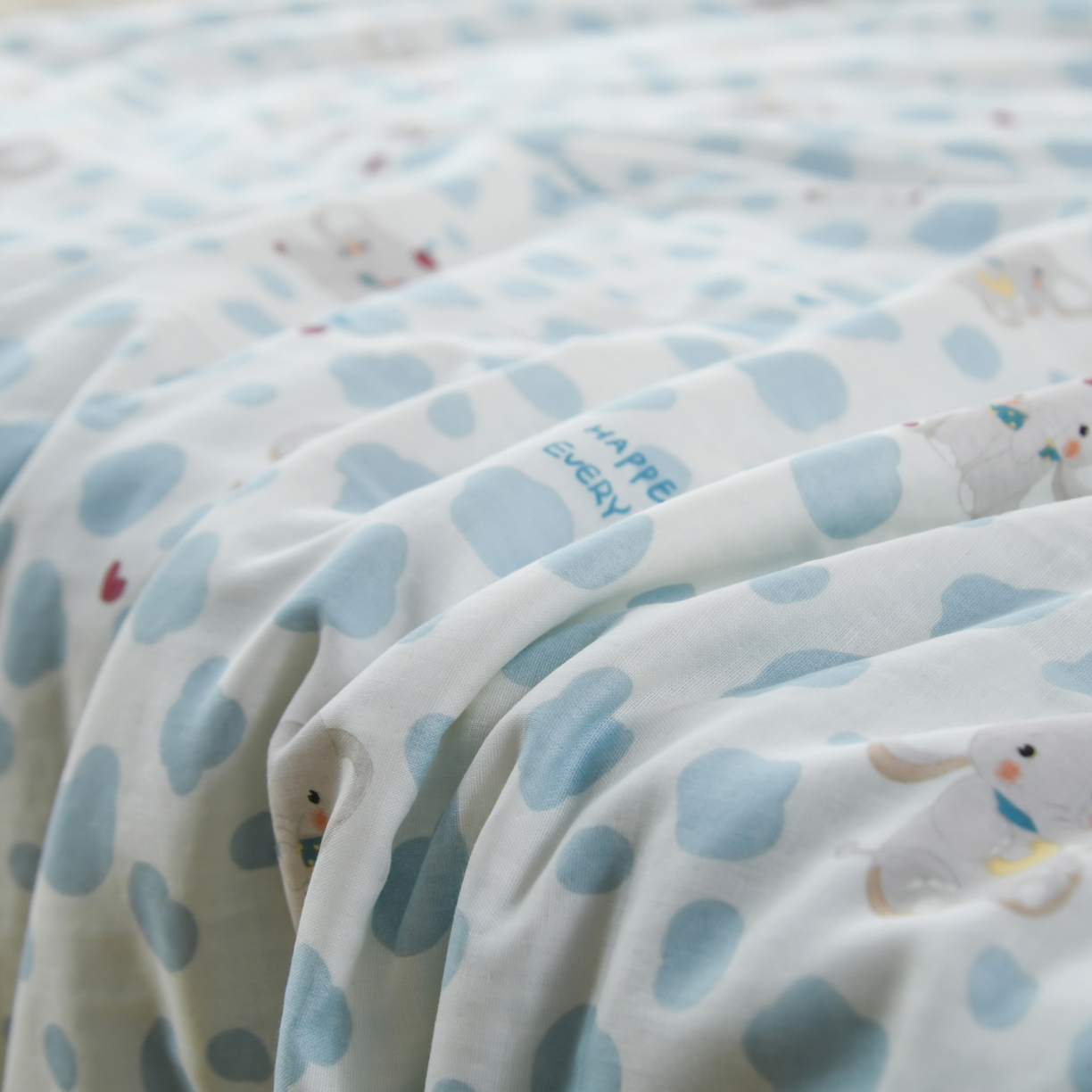 91家纺网 家纺一手货源 找家纺 CINNY馨宜 2026新款双层纱锦氨凉感夏被双面睡感夏被 斑点象-兰