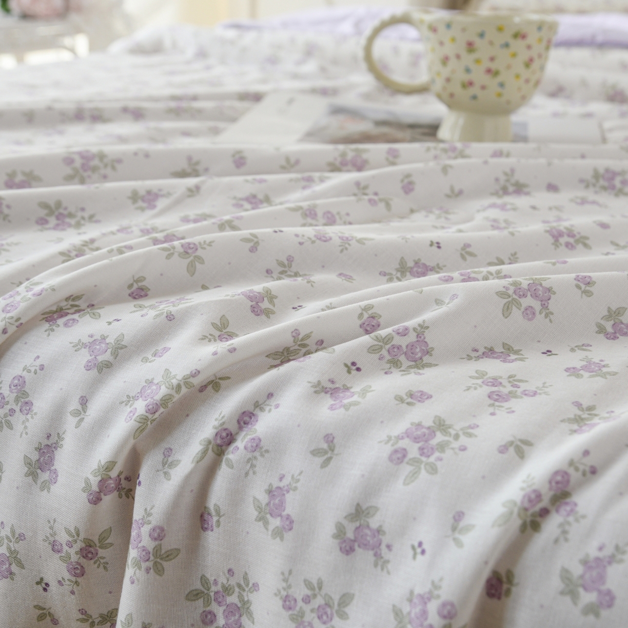 91家纺网 家纺一手货源 找家纺 CINNY馨宜 2026新款双层纱锦氨凉感夏被双面睡感夏被 花樱-紫