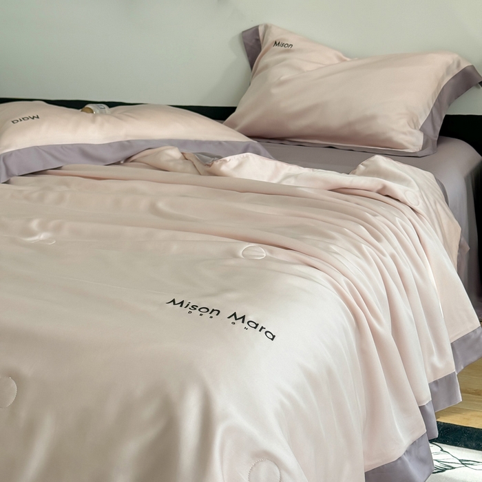 91家纺网 家纺一手货源 找家纺 CINNY馨宜 2026新款A类兰精天丝55%大豆纤维 双拼色天丝夏被（炫彩） 丁香紫