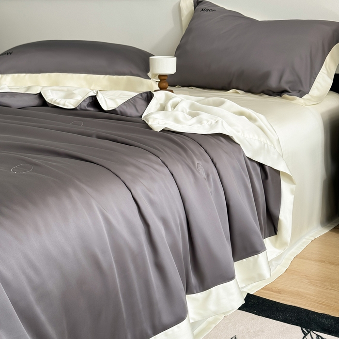 91家纺网 家纺一手货源 找家纺 CINNY馨宜 2026新款A类兰精天丝55%大豆纤维 双拼色天丝夏被（炫彩） 银河灰