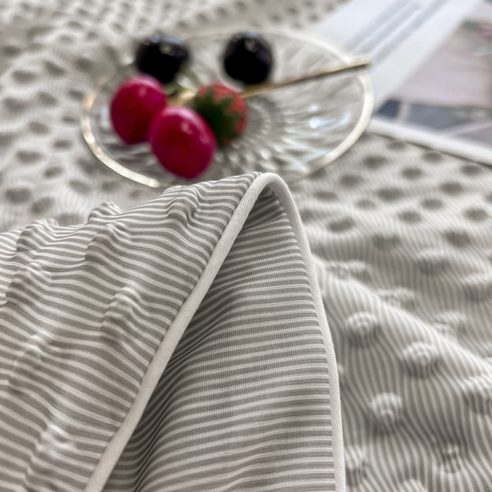 91家纺网 家纺一手货源 找家纺 库里梦家纺 2026新款3D按摩冰豆豆凉感夏被夏凉被空调被 冰豆灰