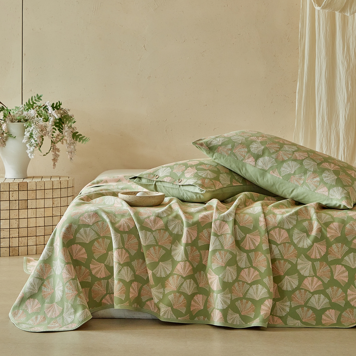 91家纺网 家纺一手货源 找家纺 孑寐家纺 2026新款100%纯棉色织双面大提花老粗布凉席三件套 银杏叶影-绿色