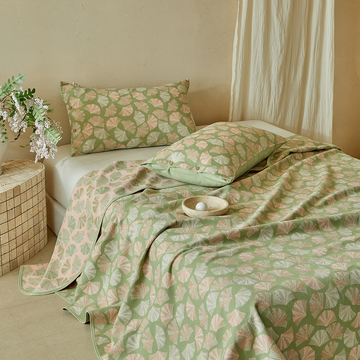 91家纺网 家纺一手货源 找家纺 孑寐家纺 2026新款100%纯棉色织双面大提花老粗布凉席三件套 银杏叶影-绿色