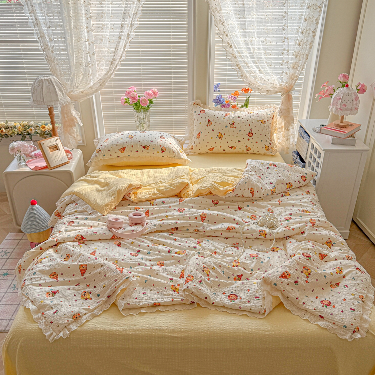 91家纺网 家纺一手货源 找家纺 玉海棠家纺 2026新款泡芙纱全棉纯棉蕾丝花边夏被-花笺系列（软乎乎的质感，治愈所有疲惫） 花笺-旧街星星