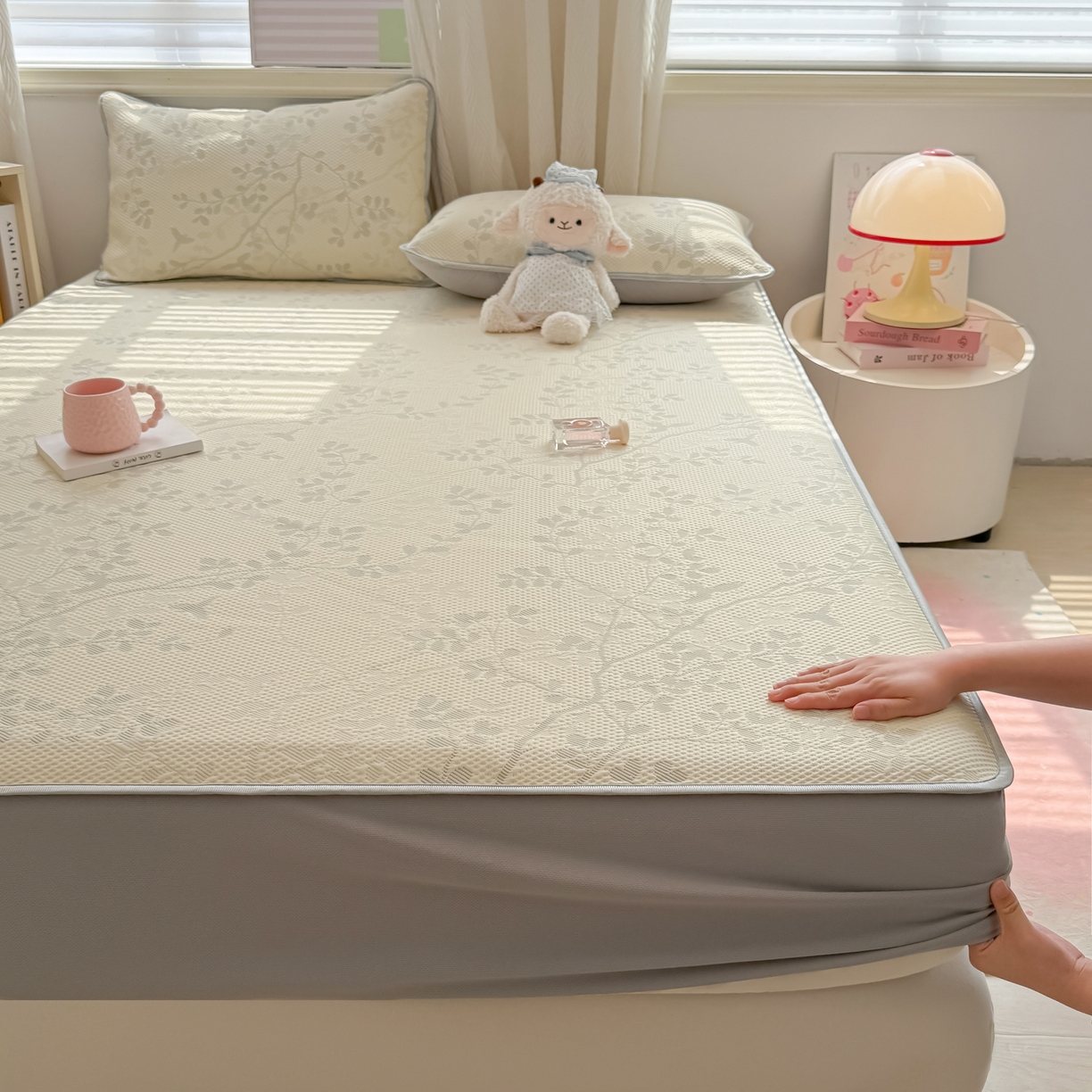 91家纺网 家纺一手货源 找家纺 多乐家纺 206新款冰豆豆防水凉感软席凉席席子 花枝金叶-床笠款