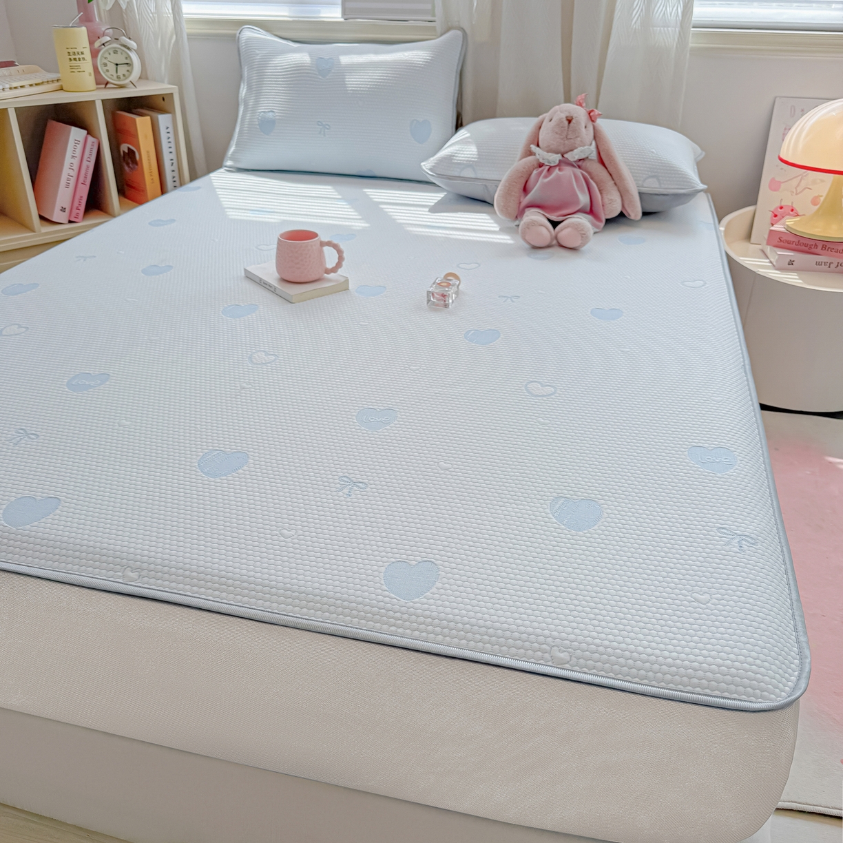 91家纺网 家纺一手货源 找家纺 多乐家纺 206新款冰豆豆防水凉感软席凉席席子 蝴蝶爱心-床席款