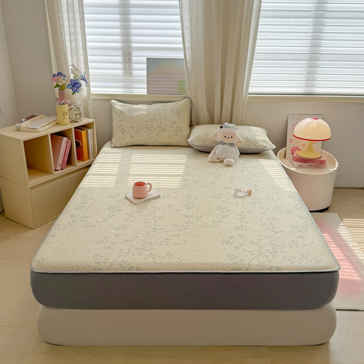 91家纺网 家纺一手货源 找家纺 多乐家纺 206新款冰豆豆防水凉感软席凉席席子 花枝金叶-床笠款